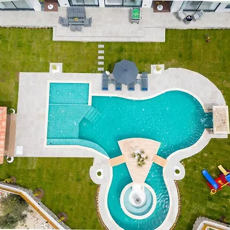 Ultra Lueks Tatil Villasi * Kaş