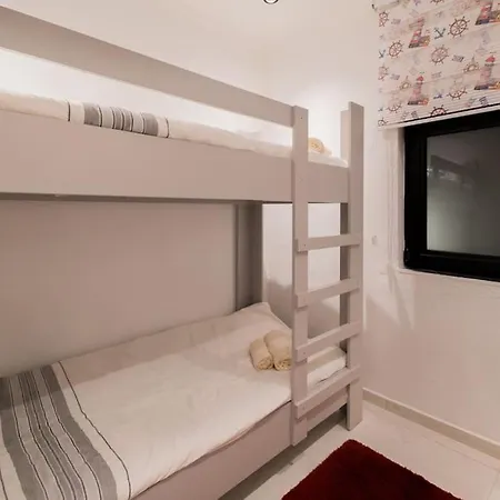 Ultra Lueks Tatil Villasi Hotel *