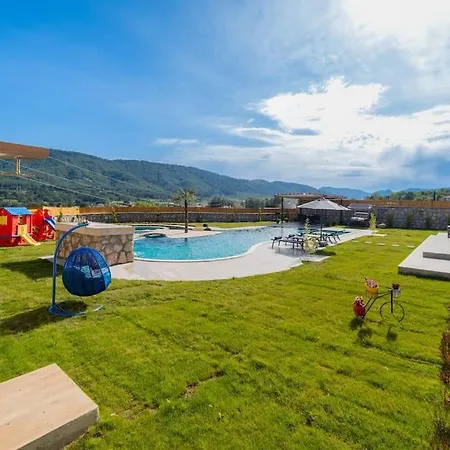Ultra Lueks Tatil Villasi * Kaş