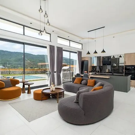 Ultra Lueks Tatil Villasi * Κας