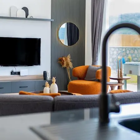 Ultra Lueks Tatil Villasi *